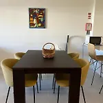 Painel De דירה